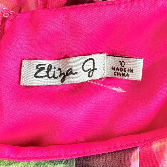 Eliza J Floral Pleated Maxi Dress - Picture 7 of 8